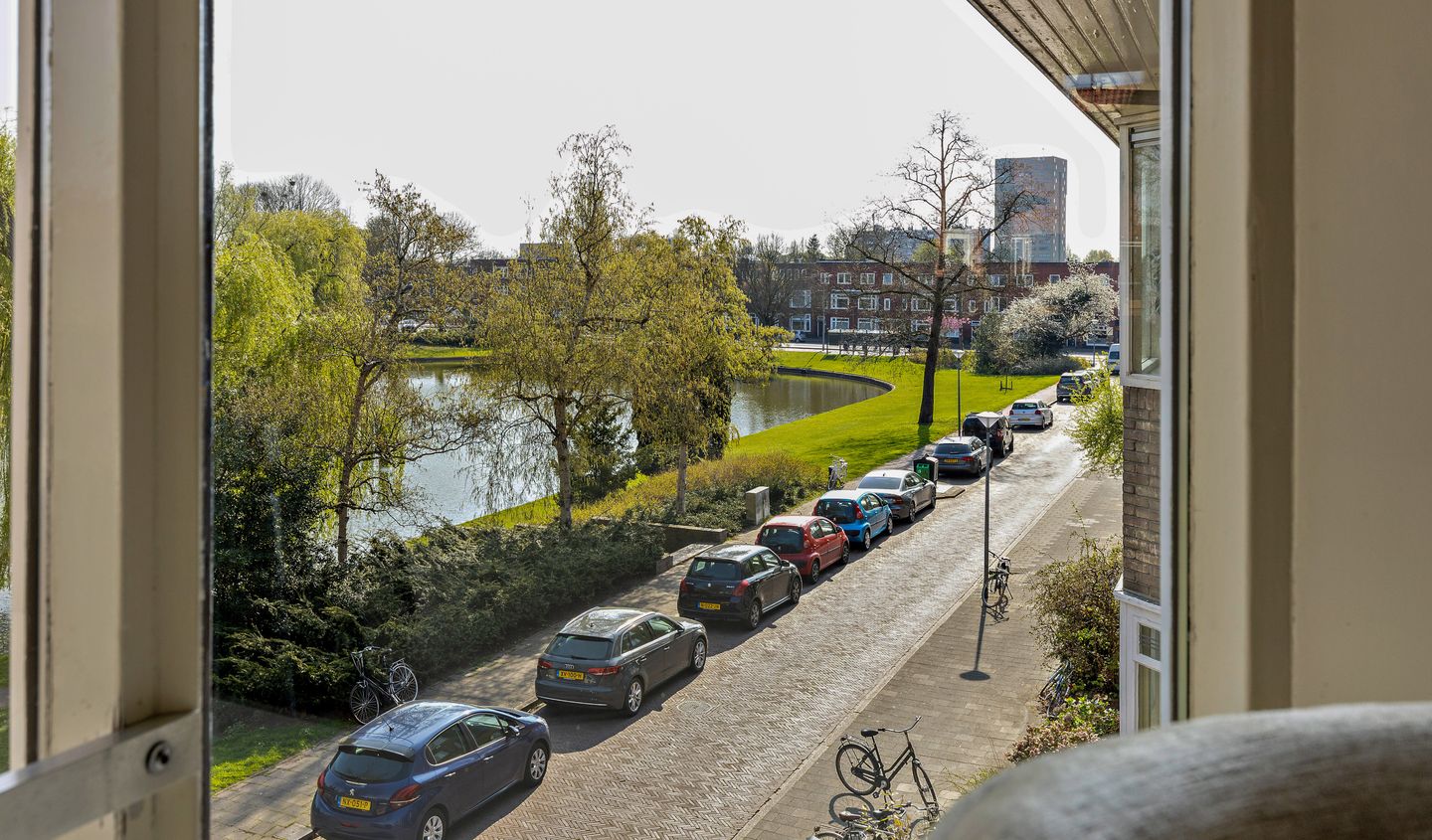 Foto 10 van Floresplein 24-B