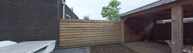 Achtertuin