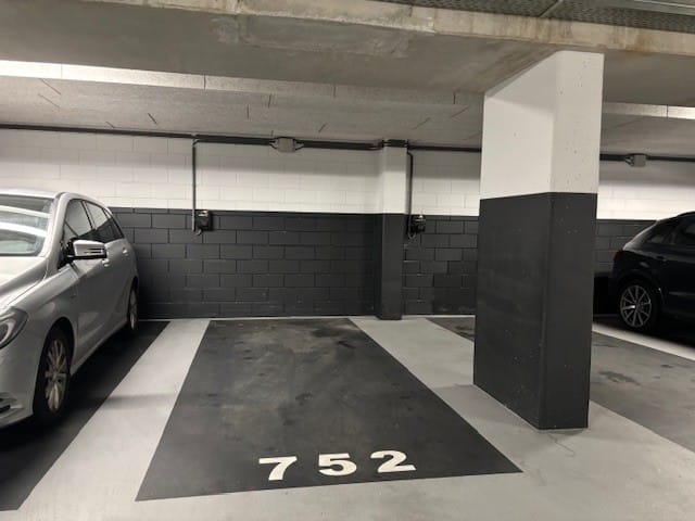 Photo 2 of Gustav Mahlerlaan 549-A