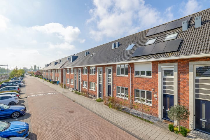 Foto 33 van Stationsplein 50