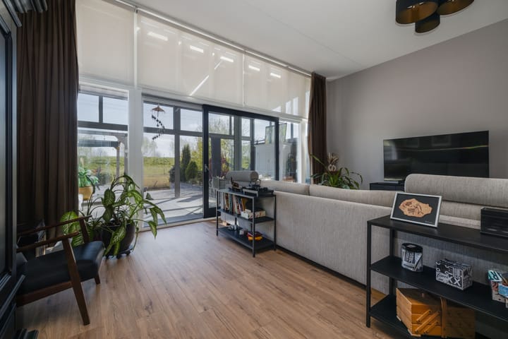 Foto 5 van Basalt 99