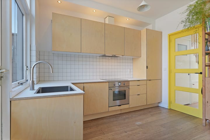 Photo 12 of Steenhuisstraat 3