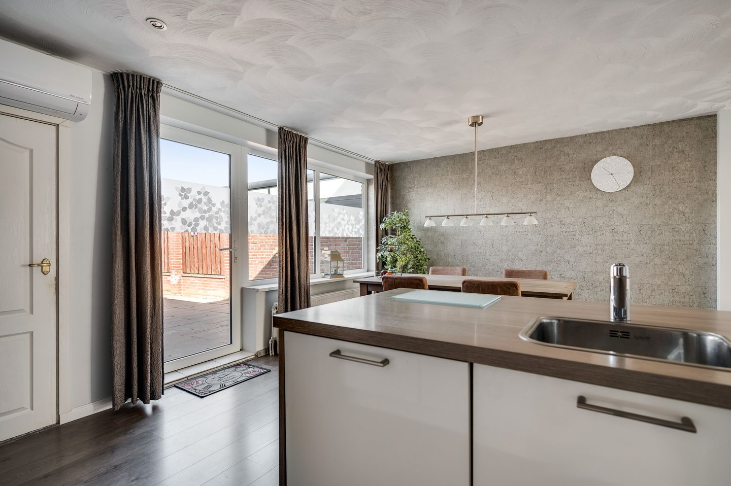 Photo 10 of Karel Doormanplein 34