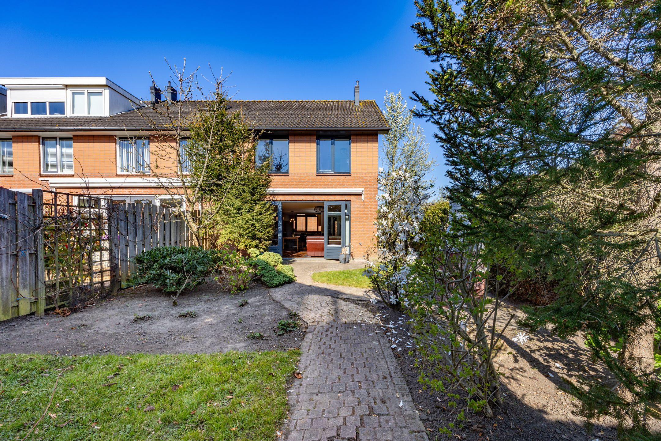 Foto 6 van Auberginepad 16