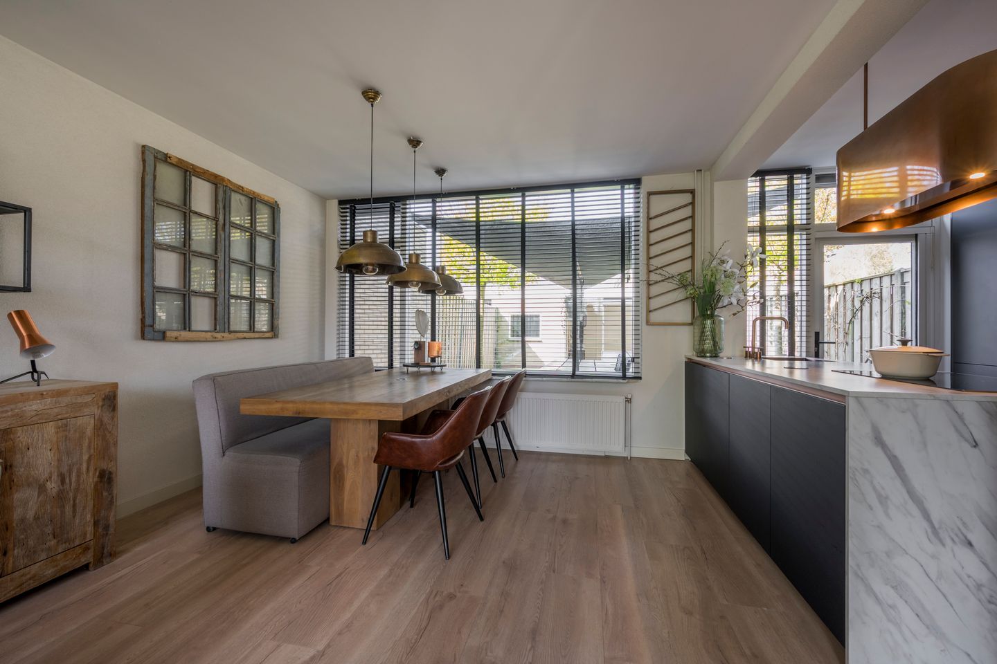 Photo 10 of Retiefstraat 333