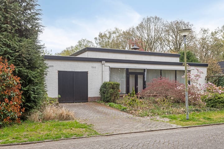 Foto 36 van Larikslaan 1-A