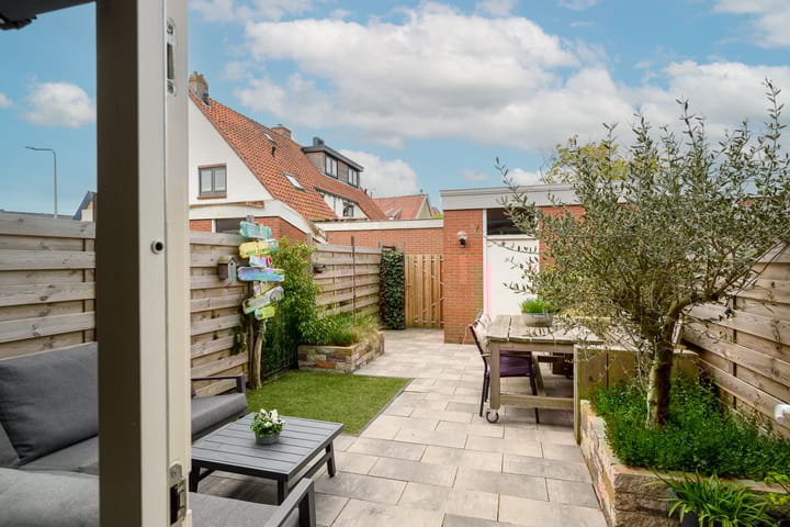 Foto 9 van Crocus 18