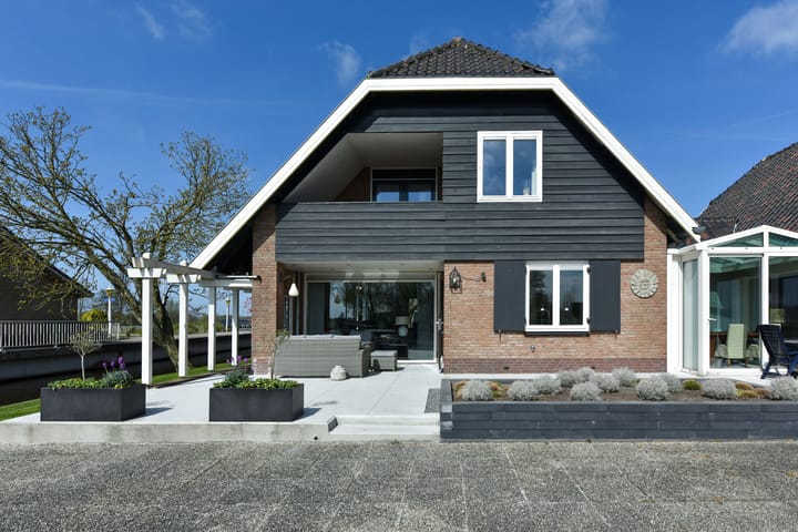 Foto 35 van Oudhuijzerweg 62