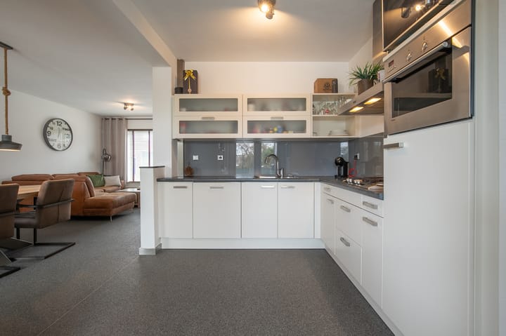 Foto 11 van Haesenstraat 9