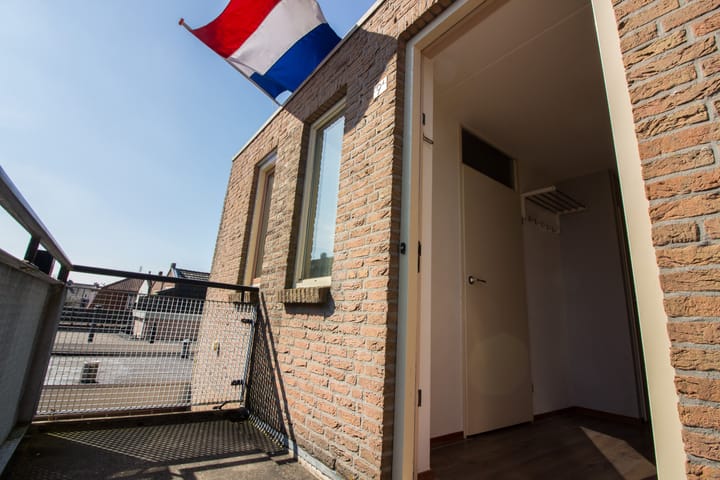 Foto 9 van van Bleiswijkstraat 9-A