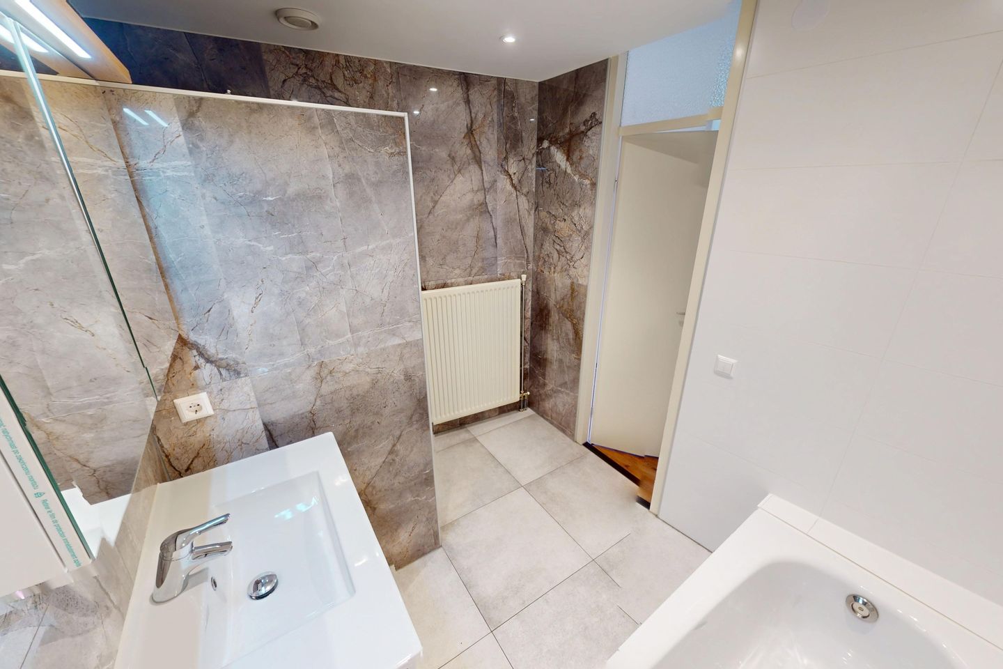 Foto 19 van van Bleiswijkstraat 9-A