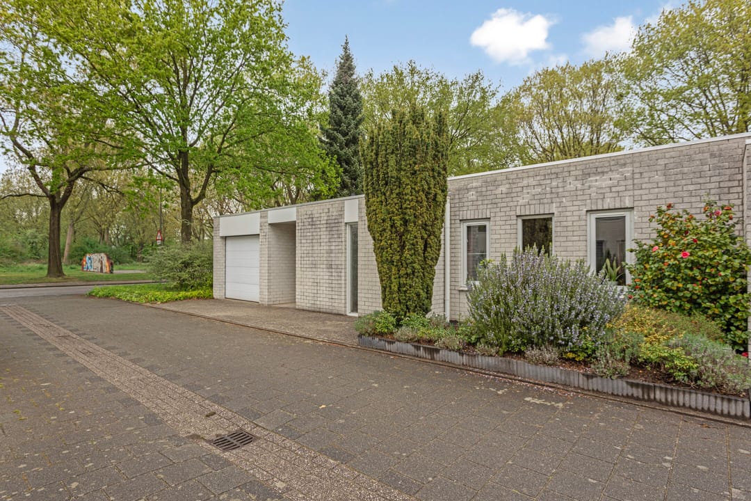 Photo 1 of Multatulihof 2