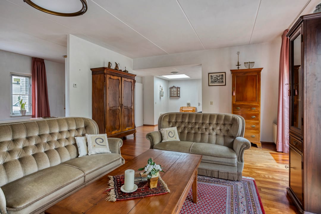 Photo 11 of Multatulihof 2