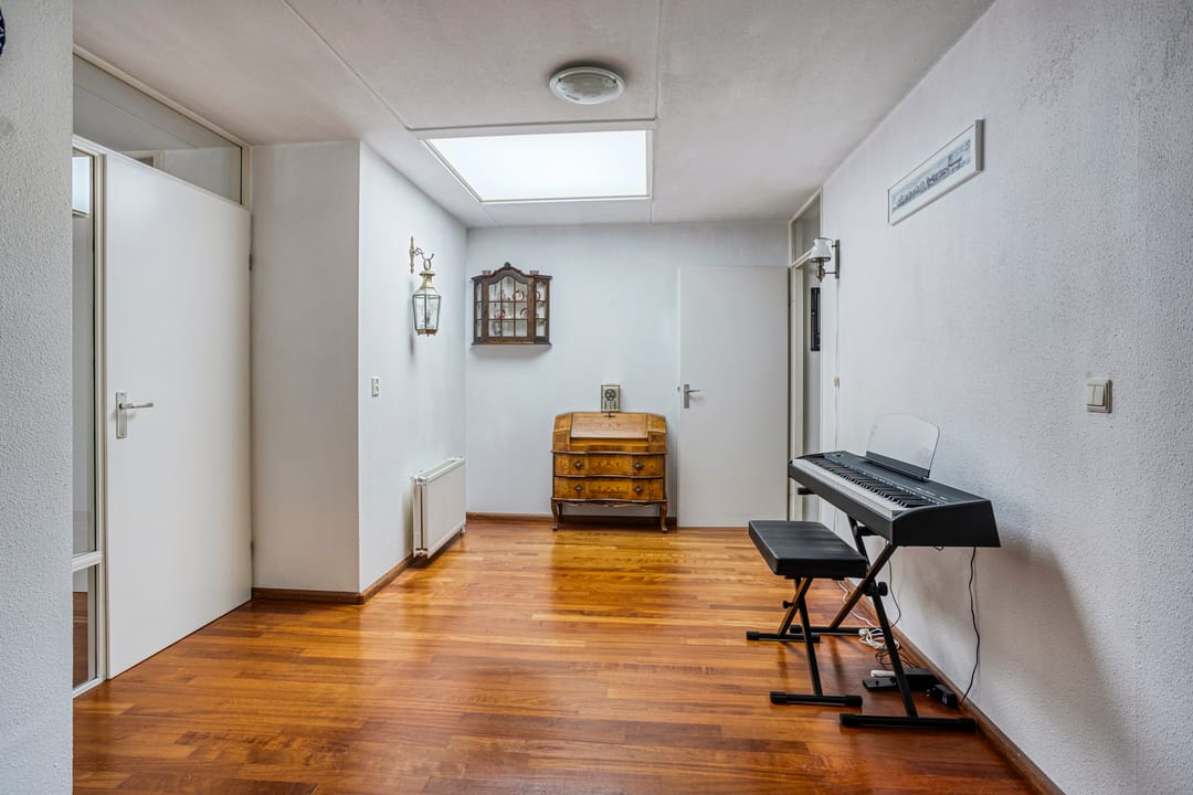 Photo 13 of Multatulihof 2