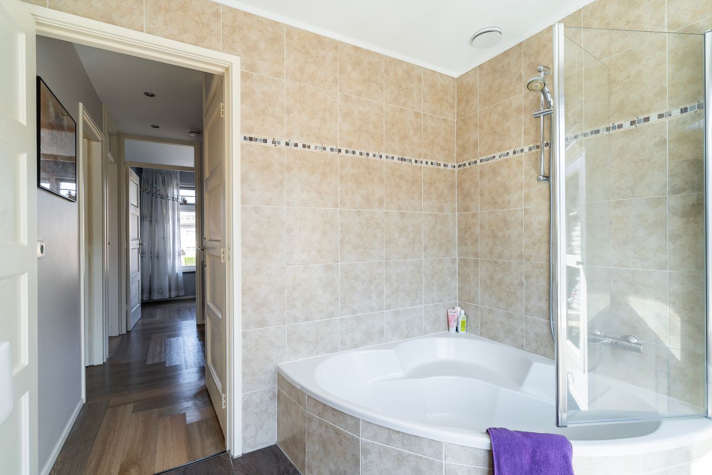 Foto 19 van Julius Röntgenlaan 10