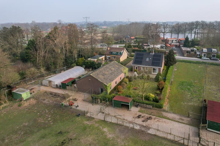 Photo 2 of Koestraat 2-A