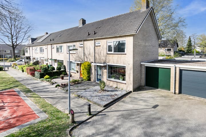 Foto 34 van Oranjelaan 1