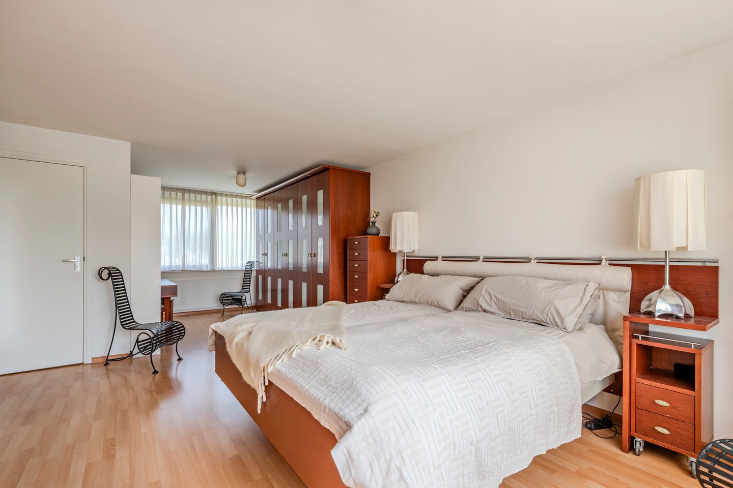 Foto 19 van Van Limburg Stirumlaan 1