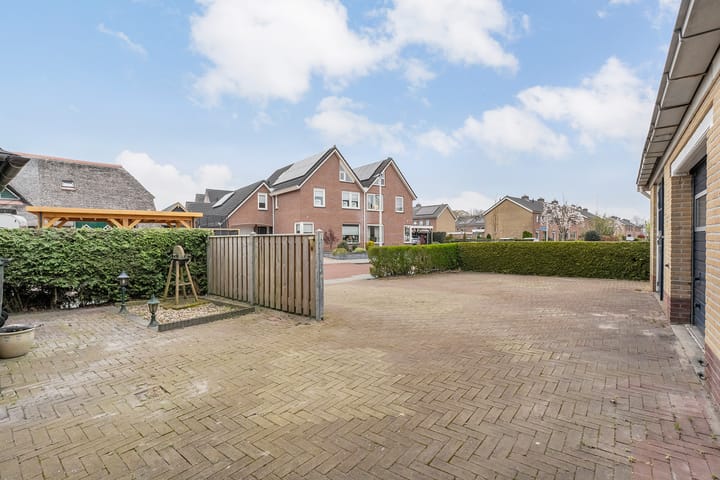 Photo 43 of Lindenlaan 15