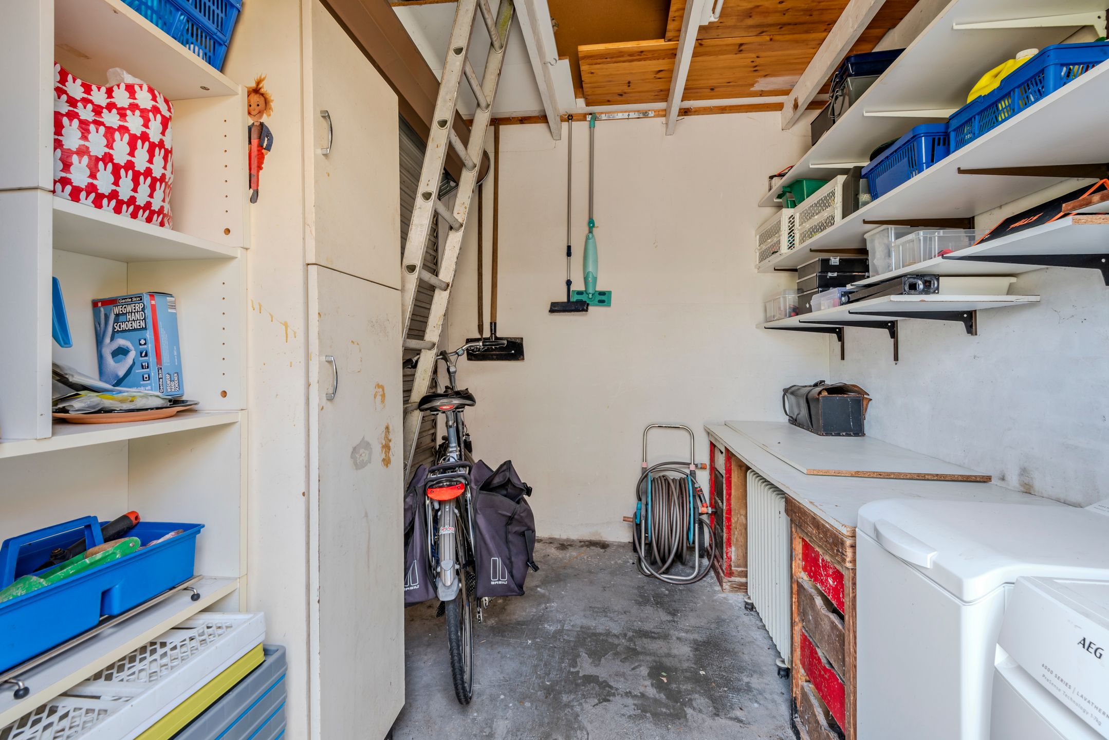 Foto 42 van Van Limburg Stirumlaan 1