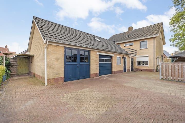 Photo 44 of Lindenlaan 15