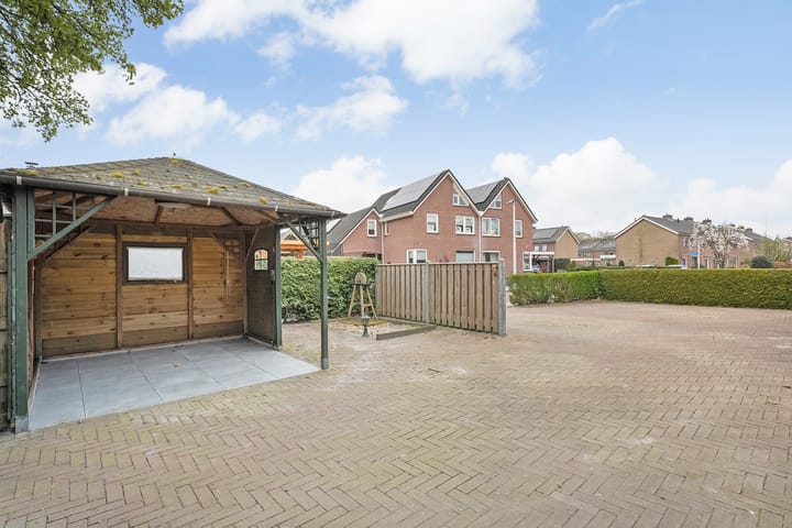 Photo 46 of Lindenlaan 15