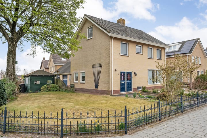 Photo 54 of Lindenlaan 15