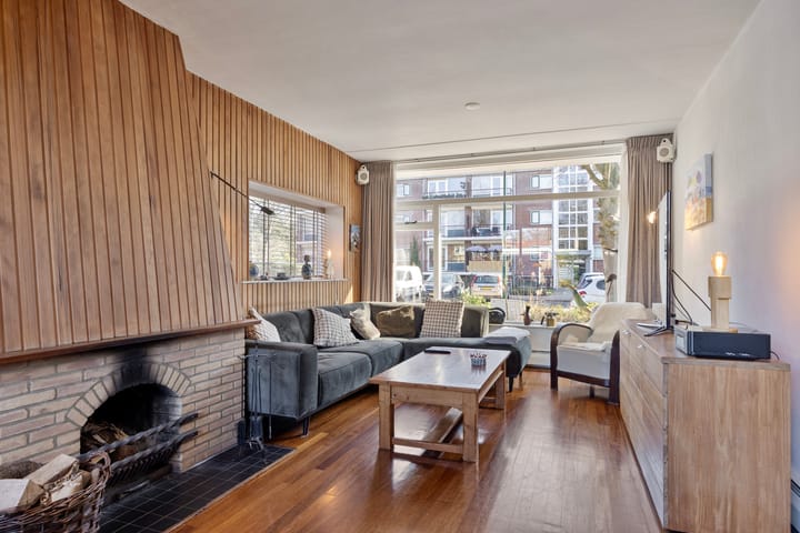 Photo 9 of Prof. Lorentzlaan 94