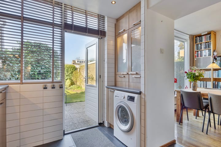 Photo 17 of Prof. Lorentzlaan 94