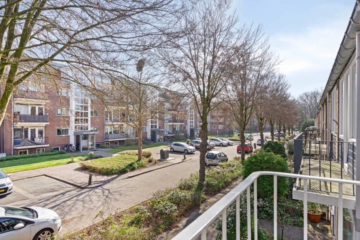 Photo 22 of Prof. Lorentzlaan 94