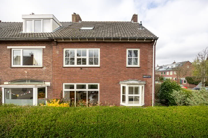 Foto 25 van Marsstraat 104