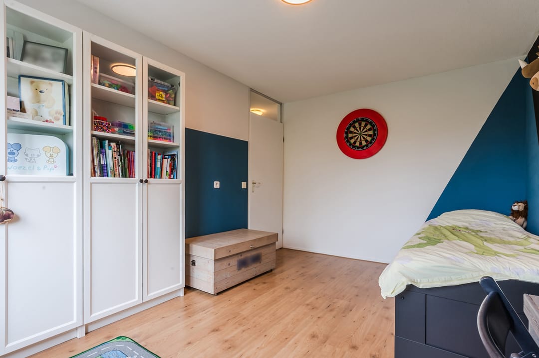 Photo 16 of Haring 13