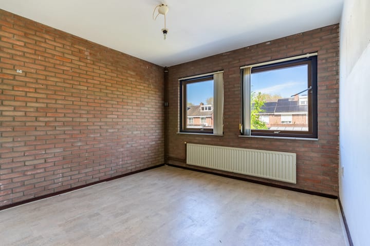 Foto 14 van Julianalaan 86