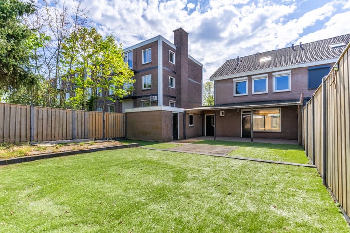 Foto 3 van Julianalaan 86