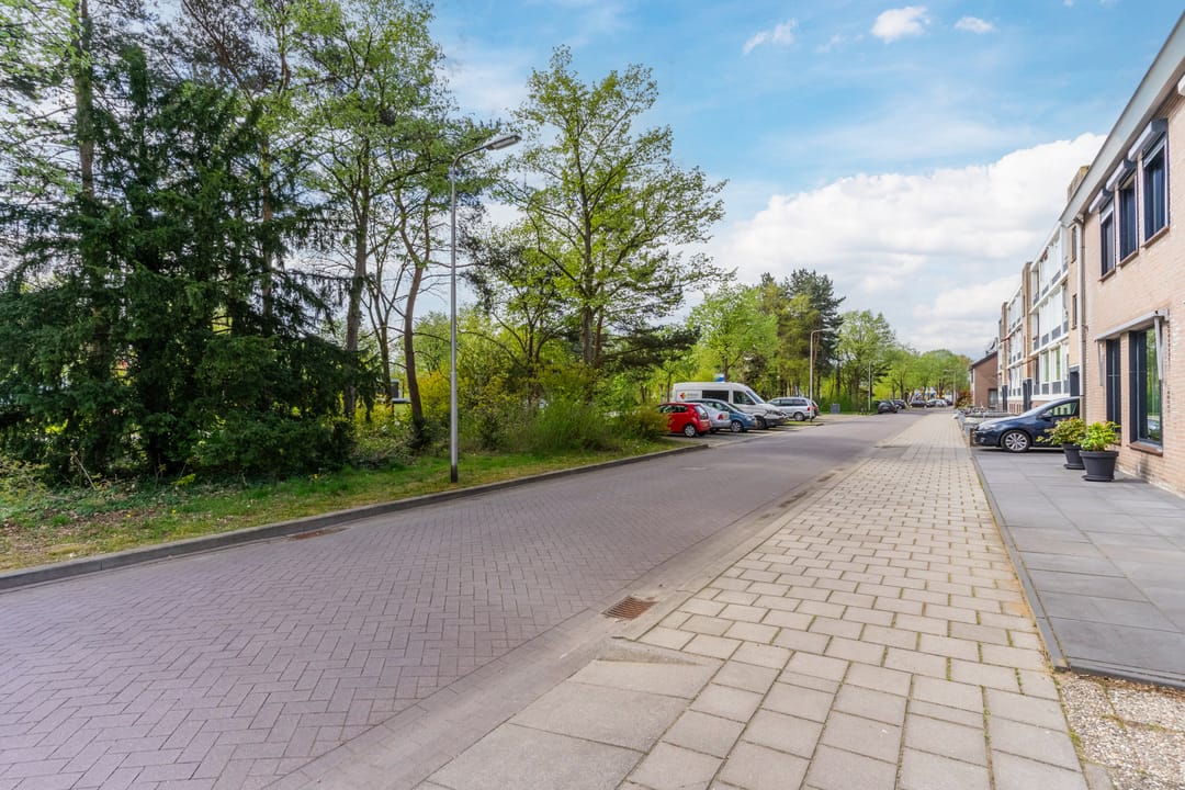 Foto 23 van Julianalaan 86