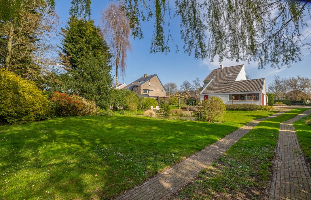 Photo 2 of Weeresteinstraat 191