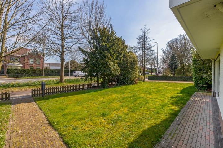 Photo 6 of Weeresteinstraat 191