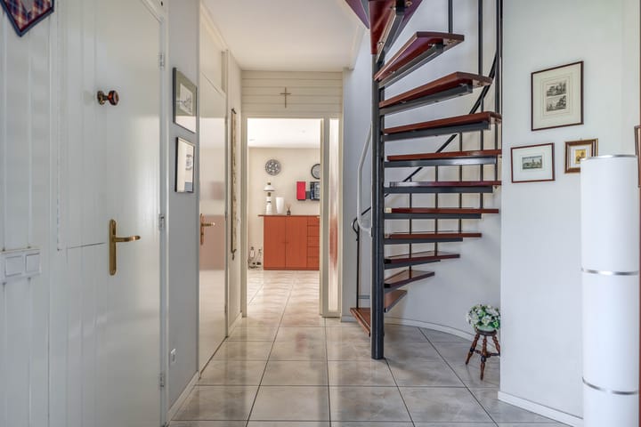 Photo 8 of Weeresteinstraat 191