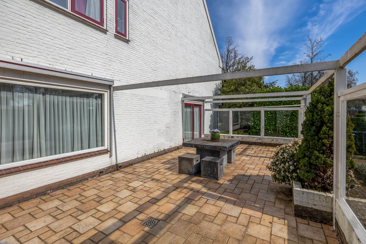 Photo 28 of Weeresteinstraat 191