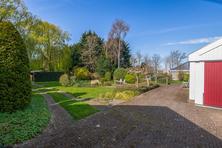 Photo 30 of Weeresteinstraat 191