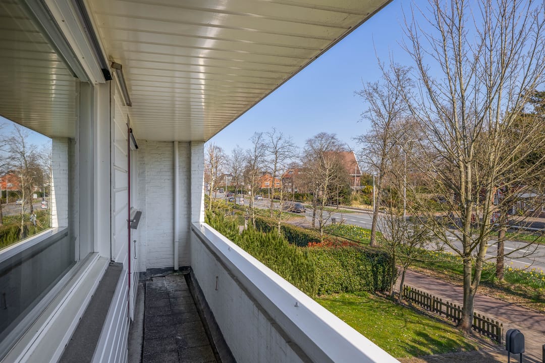 Photo 47 of Weeresteinstraat 191