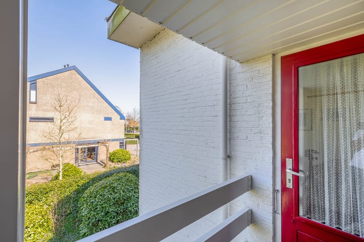 Photo 57 of Weeresteinstraat 191