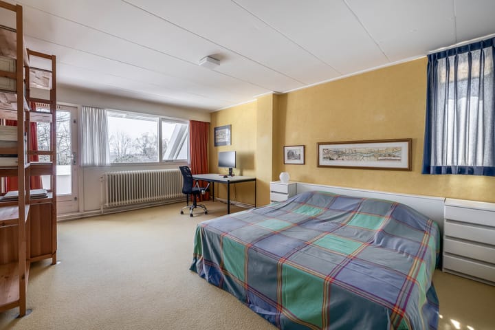 Photo 60 of Weeresteinstraat 191