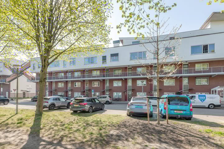 Foto 38 van Henegouwenstraat 50