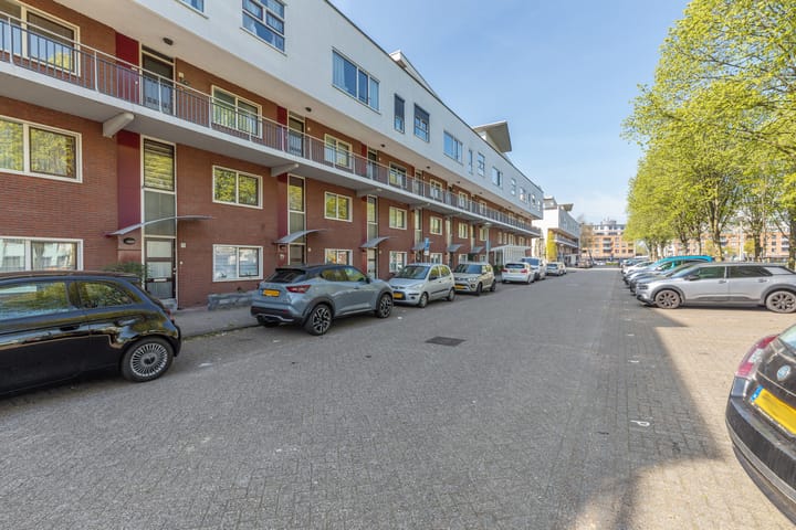 Foto 41 van Henegouwenstraat 50