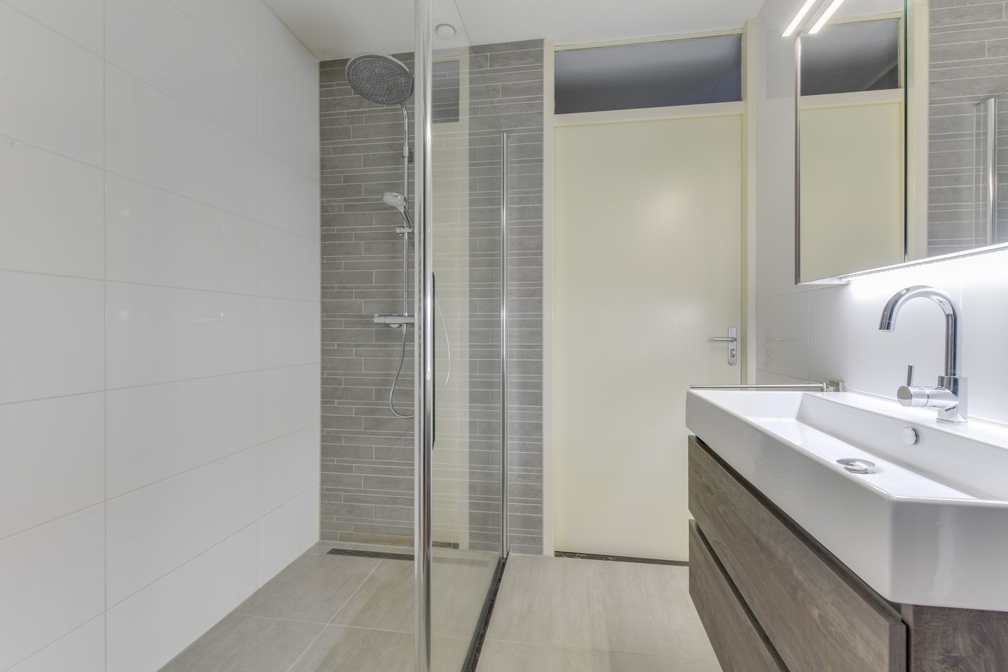 Photo 25 of Annie M.G. Schmidtstraat 52