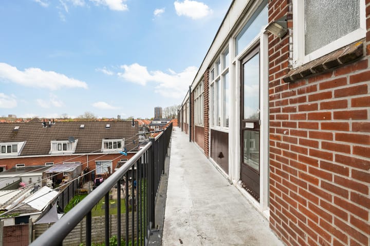 Photo 8 of Schapestraat 82-2