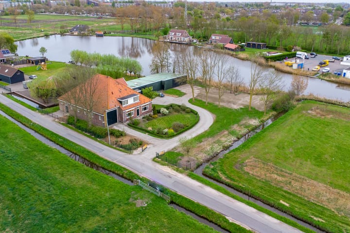 Foto 2 van Busch en Dam 15