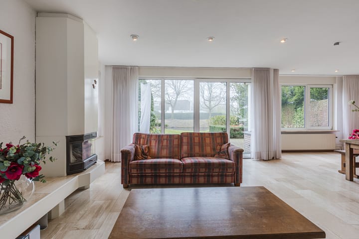 Foto 8 van Volkerak 11