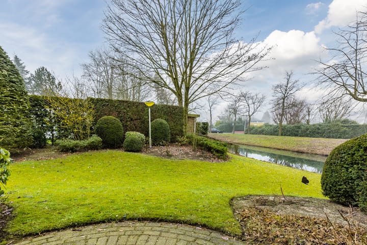 Foto 35 van Volkerak 11